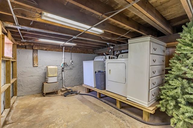 6269 Cleveland Street, Merrillville, IN 46410