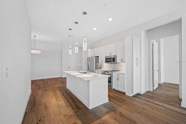 644 3RD AVENUE S 508, St Petersburg, FL 33701