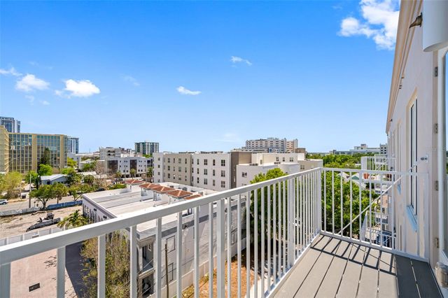 644 3RD AVENUE S 508, St Petersburg, FL 33701