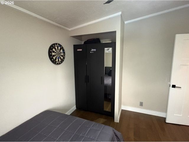 660 VILLAGE Dr 13, Molalla, OR 97038