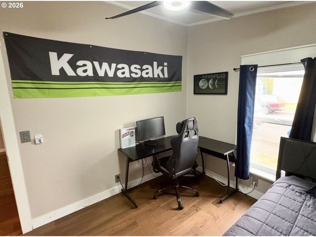 660 VILLAGE Dr 13, Molalla, OR 97038