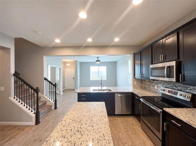 2264 FICUS ALLEY, Apopka, FL 32703