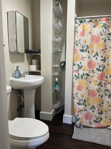 4 N West Street, Hillsdale City, MI 49242