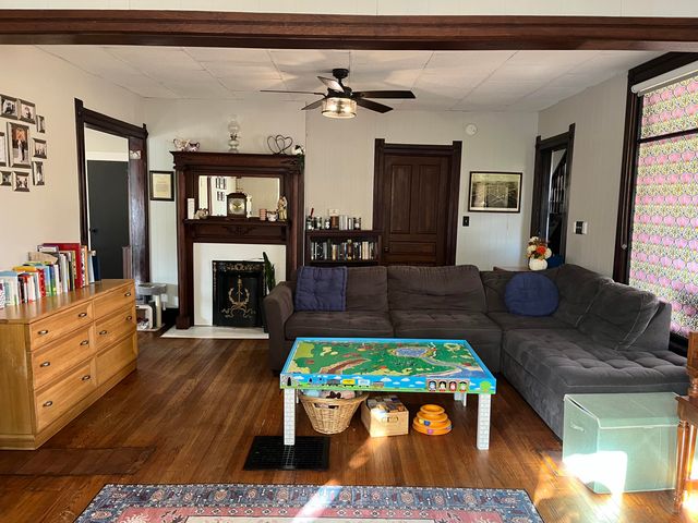 4 N West Street, Hillsdale City, MI 49242