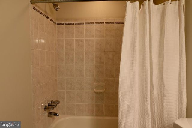 2063 HARBOUR DR, Palmyra, NJ 08065