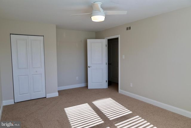 2063 HARBOUR DR, Palmyra, NJ 08065