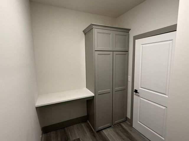 5534 W 42nd Street South, Wichita, KS 67215