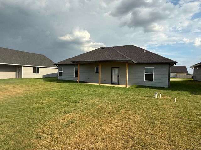 5534 W 42nd Street South, Wichita, KS 67215