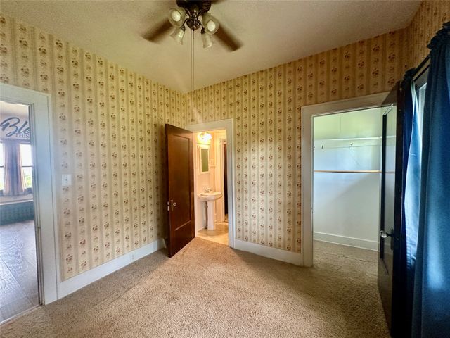 305 S Chestnut Street, Jefferson, IA 50129