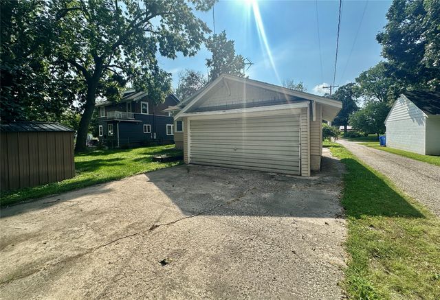 305 S Chestnut Street, Jefferson, IA 50129