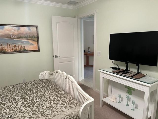 3013 Futuna LN, Naples, FL 34119