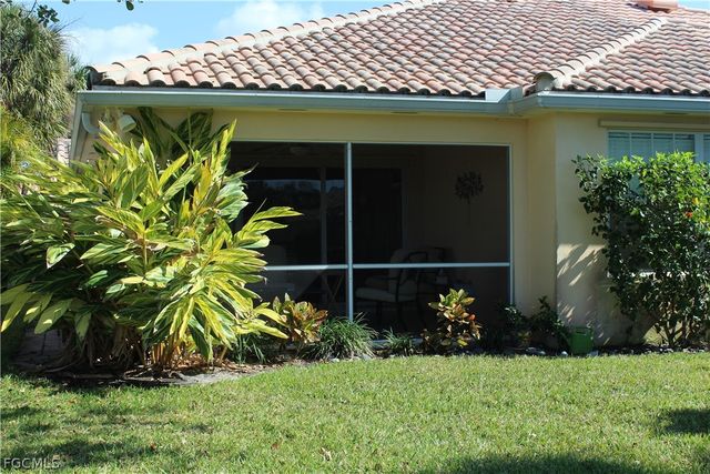 3013 Futuna LN, Naples, FL 34119