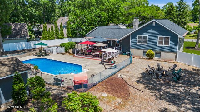 208 Quail Lane S, Lanoka Harbor, NJ 08734