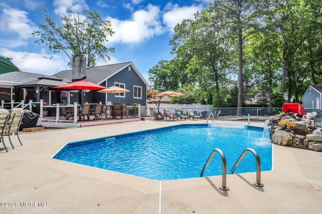 208 Quail Lane S, Lanoka Harbor, NJ 08734