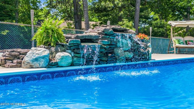 208 Quail Lane S, Lanoka Harbor, NJ 08734