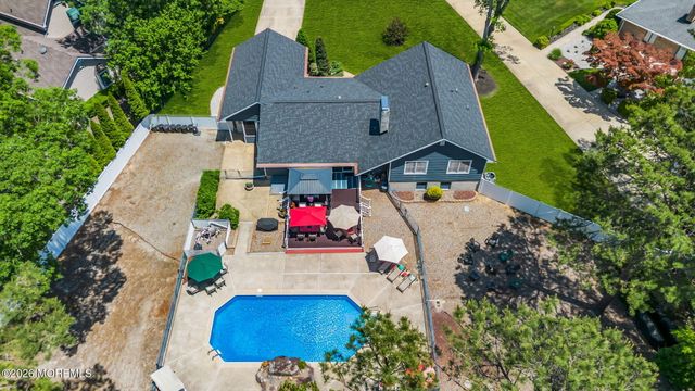 208 Quail Lane S, Lanoka Harbor, NJ 08734