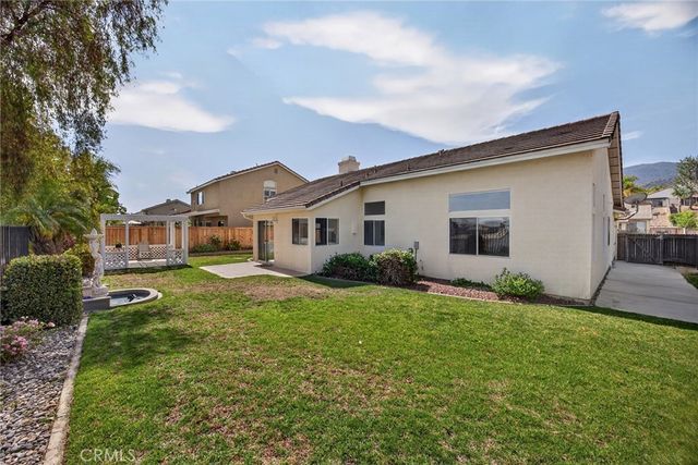 711 Donatello Drive, Corona, CA 92882