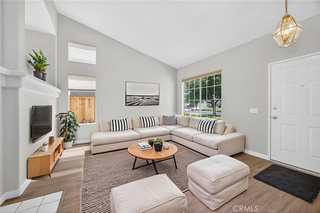 711 Donatello Drive, Corona, CA 92882