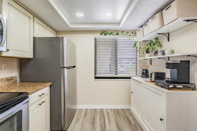 107 LAKEVIEW PLACE 7, Oldsmar, FL 34677