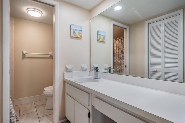 107 LAKEVIEW PLACE 7, Oldsmar, FL 34677
