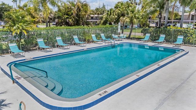 107 LAKEVIEW PLACE 7, Oldsmar, FL 34677