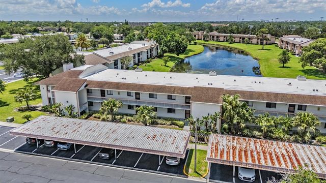 107 LAKEVIEW PLACE 7, Oldsmar, FL 34677