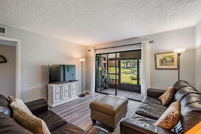 107 LAKEVIEW PLACE 7, Oldsmar, FL 34677
