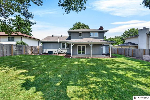 638 S 215th Street, Omaha, NE 68022