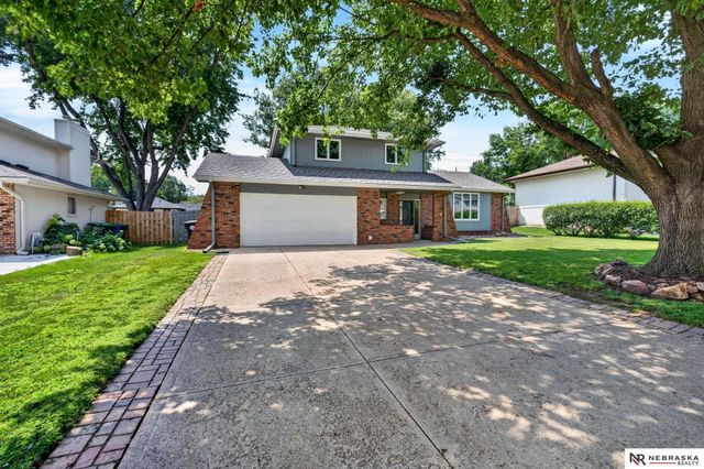 638 S 215th Street, Omaha, NE 68022