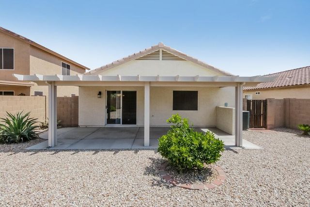 31318 N Shale Drive, San Tan Valley, AZ 85143