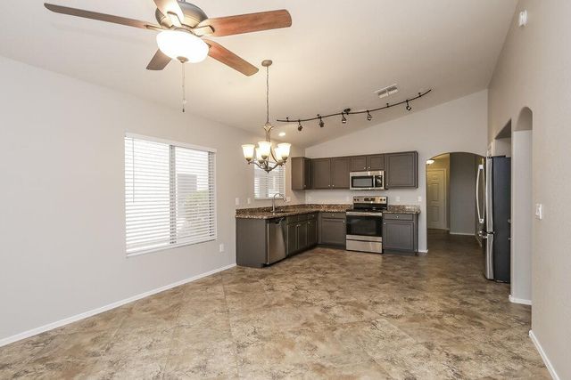 31318 N Shale Drive, San Tan Valley, AZ 85143