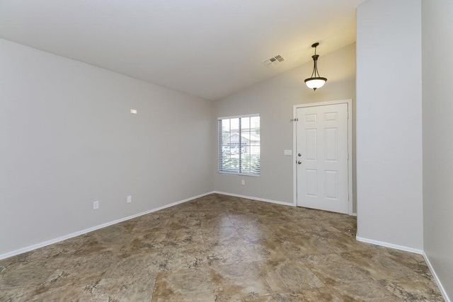 31318 N Shale Drive, San Tan Valley, AZ 85143