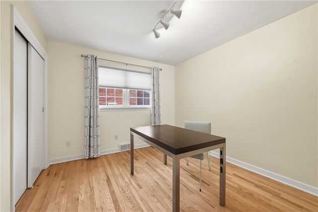 1285 CEDAR BLVD, Mt Lebanon, PA 15228