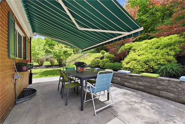 1285 CEDAR BLVD, Mt Lebanon, PA 15228