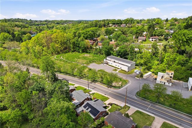 1285 CEDAR BLVD, Mt Lebanon, PA 15228