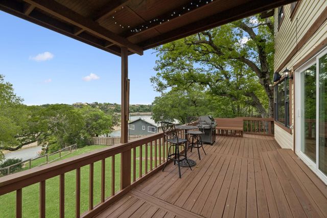 25420 Cove DR, Spicewood, TX 78669