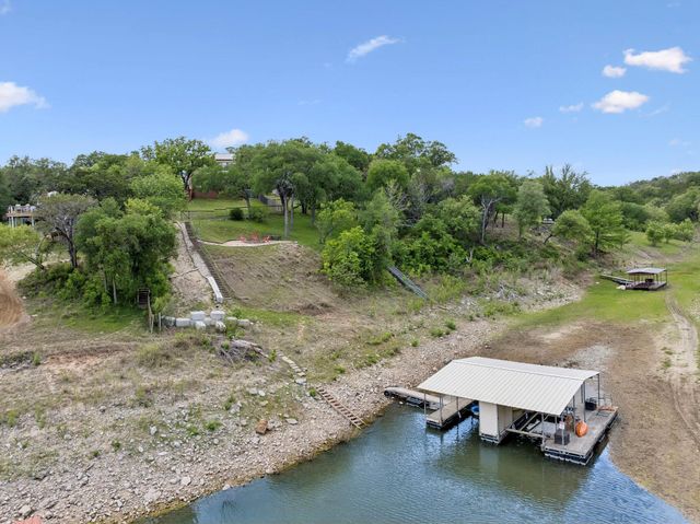 25420 Cove DR, Spicewood, TX 78669