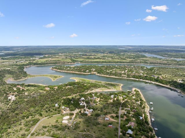 25420 Cove DR, Spicewood, TX 78669