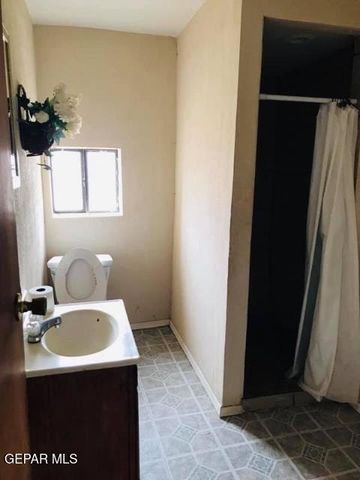 9979 Morocco Circle, Socorro, TX 79927