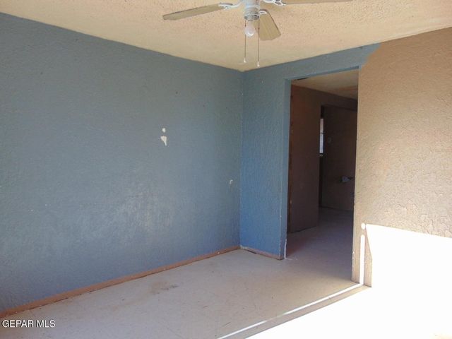 9979 Morocco Circle, Socorro, TX 79927