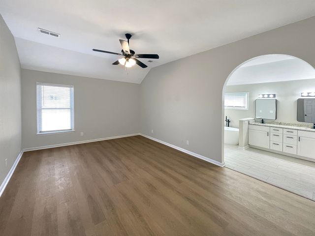 5070 ASHLAND GROVE ST, Bartlett, TN 38002