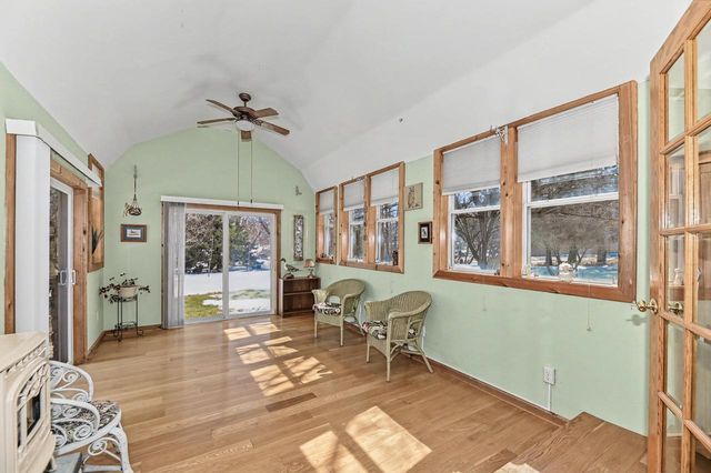 4230 S Packard AVENUE, Saint Francis, WI 53235