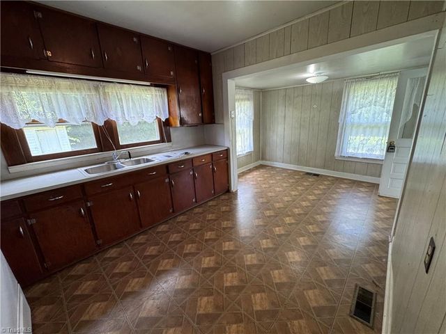 151 Siloam Road, Mount Airy, NC 27030