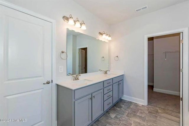 162 Seashore Street, Grimesland, NC 27837