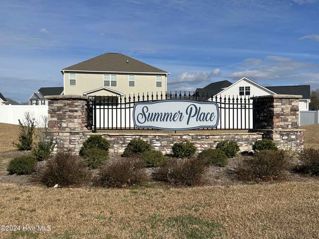 162 Seashore Street, Grimesland, NC 27837