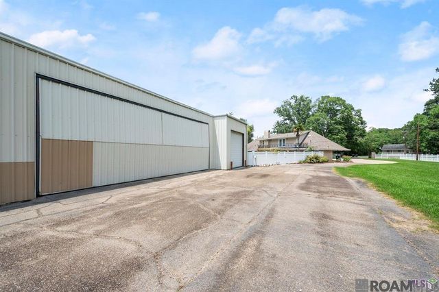 12581 Roundsaville Rd, Baton Rouge, LA 70818