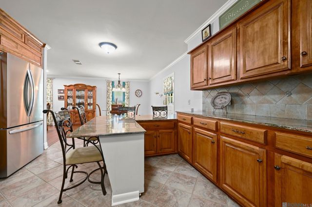 12581 Roundsaville Rd, Baton Rouge, LA 70818