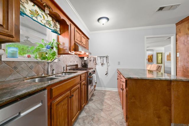 12581 Roundsaville Rd, Baton Rouge, LA 70818