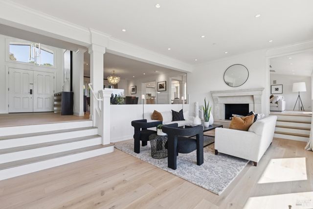 25 Mark Ter, Tiburon, CA 94920