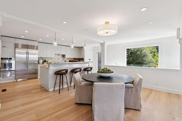 25 Mark Ter, Tiburon, CA 94920